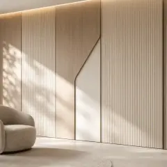 Variedad de tipos de paredes y materiales: madera acanalada, paneles lisos y detalles curvos crean una textura visual acogedora.