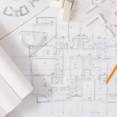 Planos, maquetas y herramientas de dibujo: así es lo que hay que estudiar para ser arquitecto.