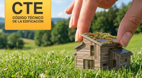 Una mano protege una casa ecológica con techo verde y paneles solares, bajo el logo "CTE Código Técnico de la Edificación".