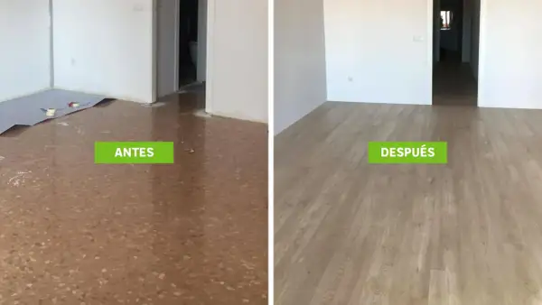 Antes y después de colocar suelo laminado. La imagen muestra la preparación del suelo y el resultado final, con las lamas dispuestas de forma paralela a la luz.